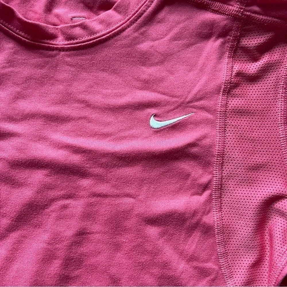 Nike Women Short-Sleeve Top